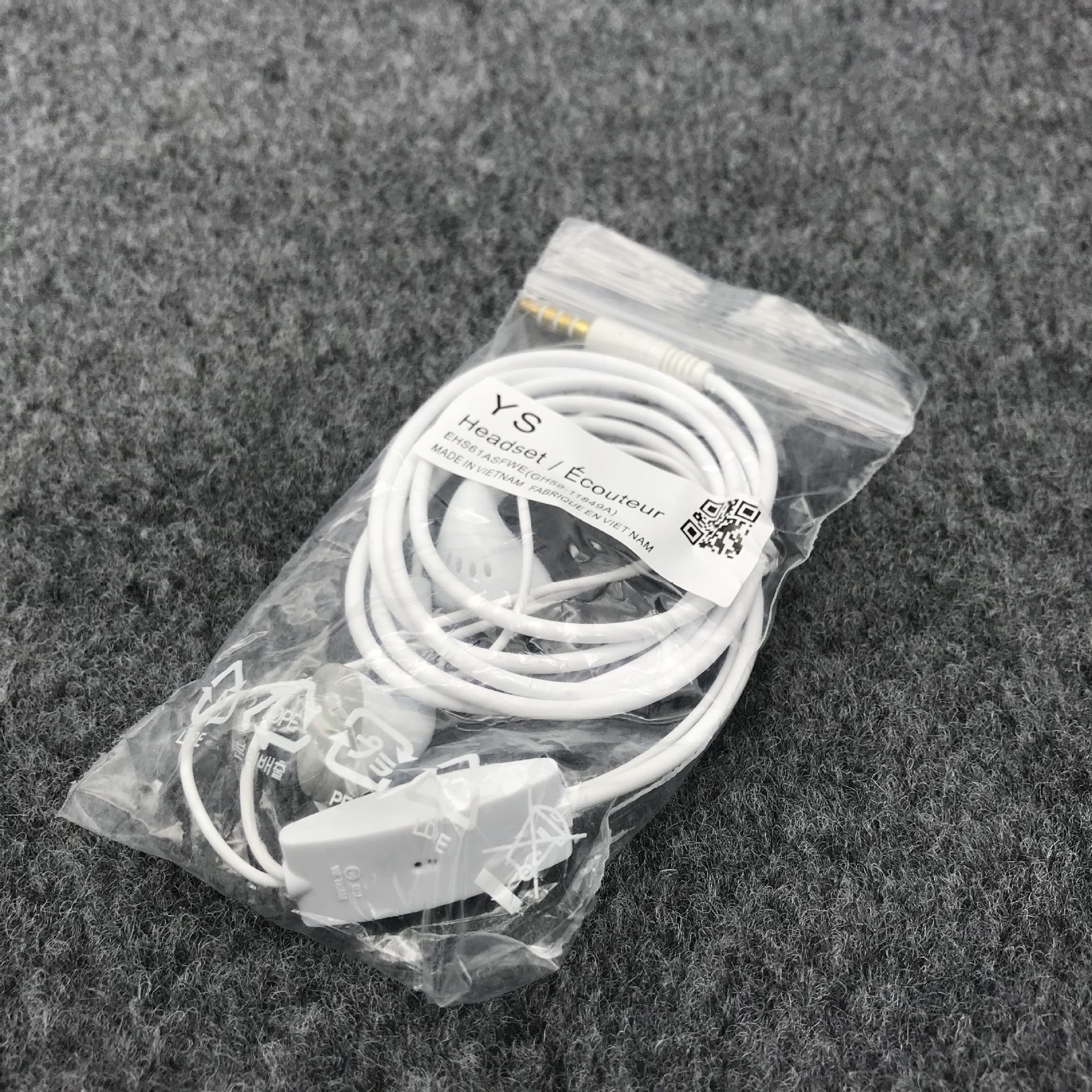 Suitable for Samsung s5830 in-ear line-controlled call headphones and C550 Android in-ear sports headphones with microphone details Picture