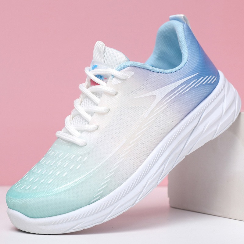 2025 Couple Spring/Summer Casual Breathable men's and women's shoes, soft soled mesh sports shoes for casual export wholesale Application Scenario