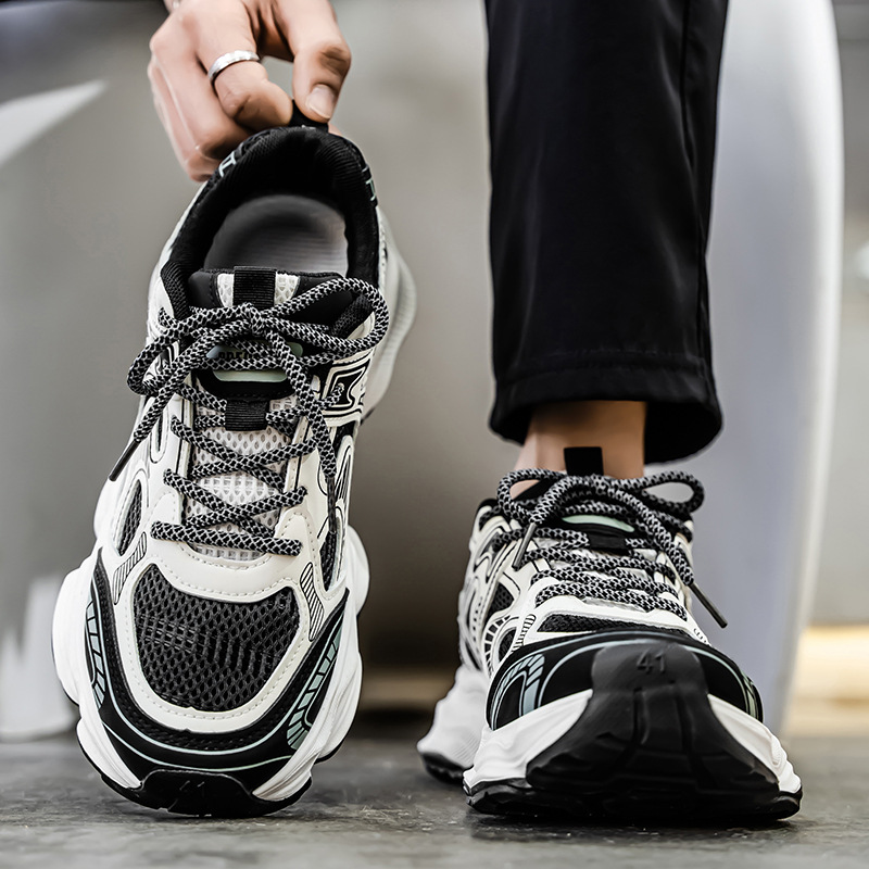 New men's shoes for Spring 2025: Breathable mesh shoes, men's trendy and versatile thick-soled sports shoes, casual dad trendy shoes Application Scenario