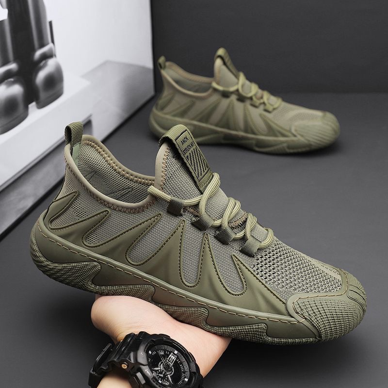 The new men's sports shoes for Spring and Summer 2025 are popular, featuring breathable flying woven running shoes and casual men's shoes Specification drawing