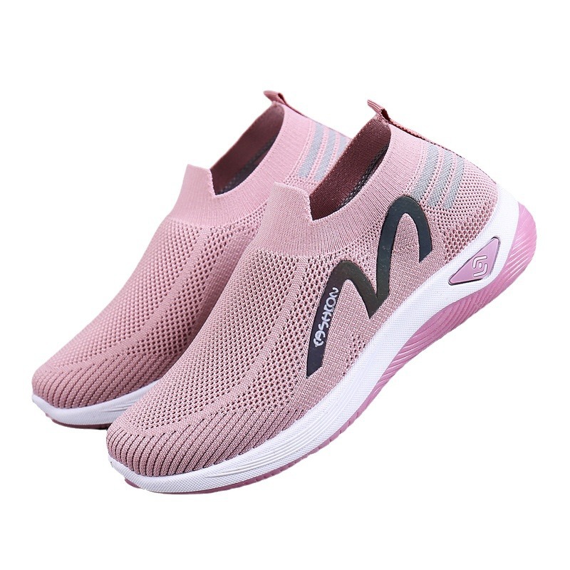 Wholesale of new 2024 women's soft-soled flying woven walking shoes for the elderly, such as casual sports shoes for mothers Item Picture