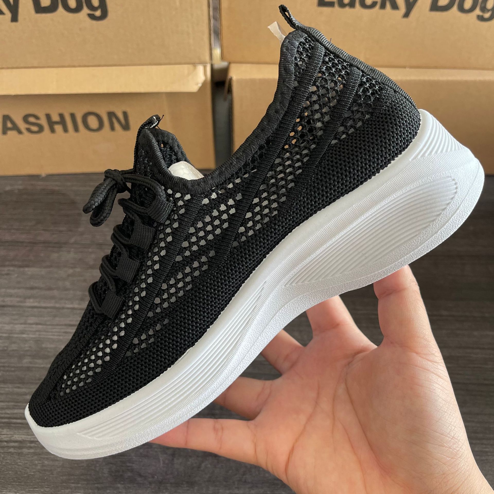 The new cross-border Feizhi women's sports shoes have a breathable and comfortable mesh surface. They are trendy and versatile shoes for moms and bestsellers for women Specification drawing