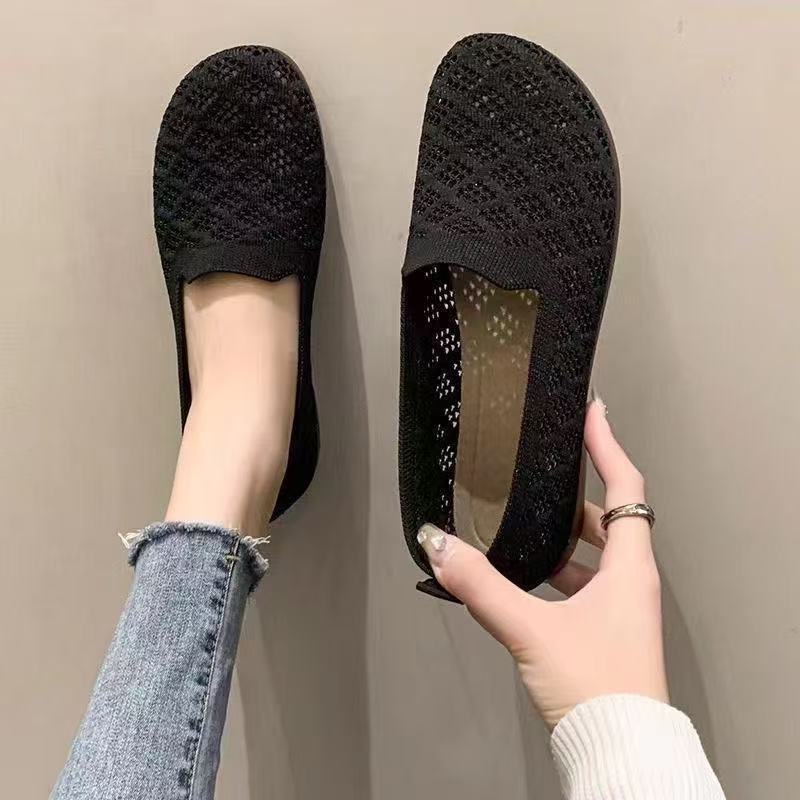 New cross-border one-step 2025 women's summer soft-soled shoes, thin mesh perforated breathable mom shoes, women's sandals Application Scenario