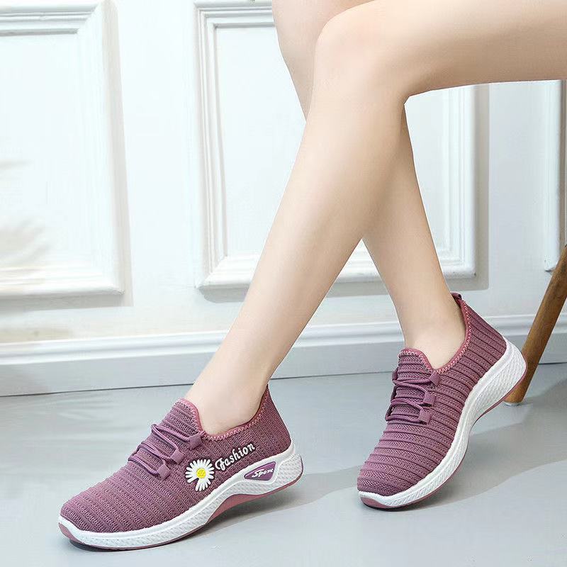 Women's Shoes 2025 Early Spring New style Women's shoes, summer breathable sports shoes, women's casual walking shoes for moms, wholesale for export Application Scenario