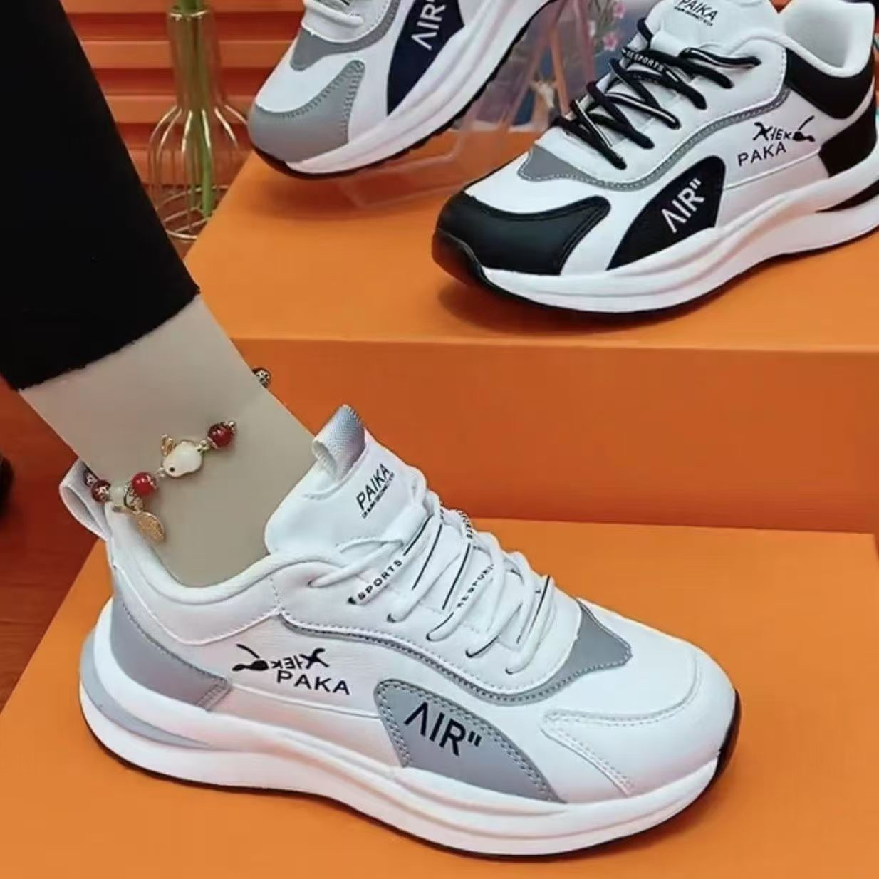 New low-top lace-up dad shoes for couples, outdoor casual sports shoes, light and versatile, breathable leather surface, export batch details Picture