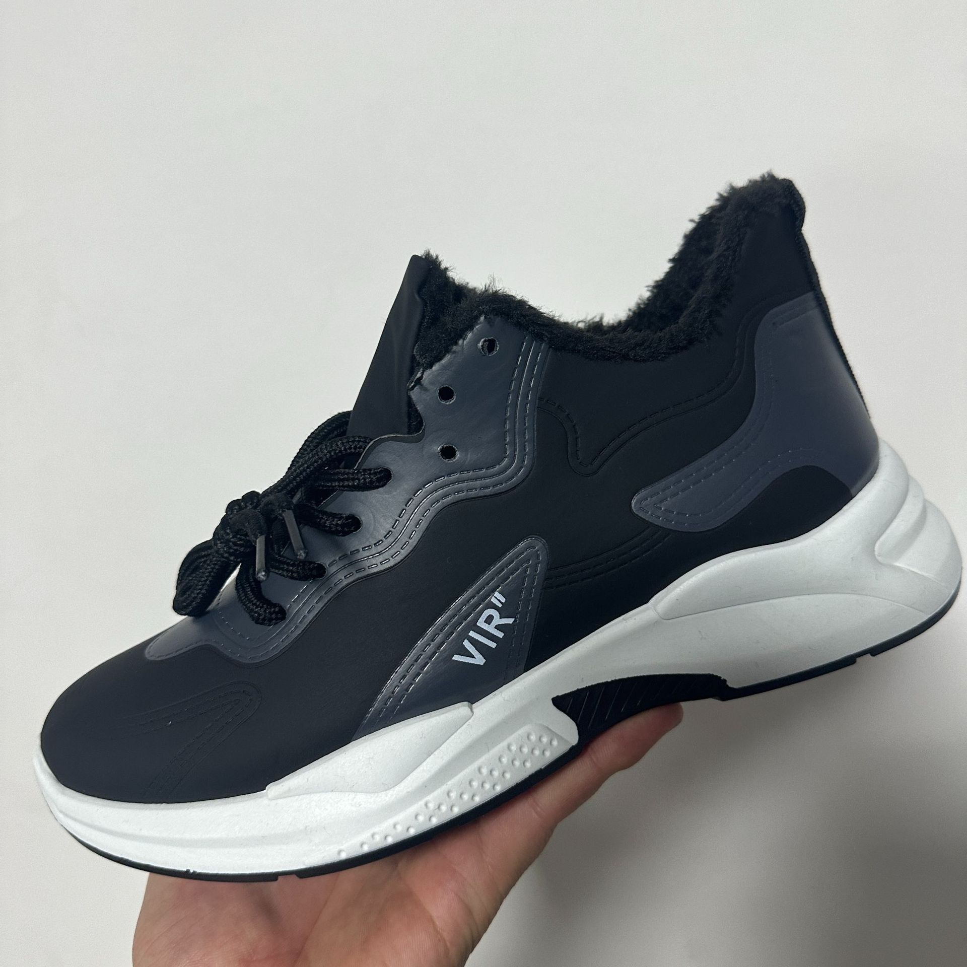 One-piece consignment for the new summer style of flying fabric trendy shoes, sports and casual running shoes, low-top versatile, lightweight and breathable men's shoes Specification drawing