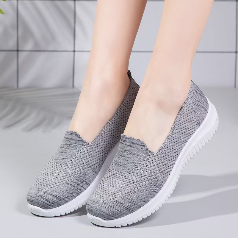 2024 Spring and Autumn New style Old Beijing cloth shoes Women's flying woven breathable sports and casual walking shoes, anti-slip soft-soled running shoes details Picture