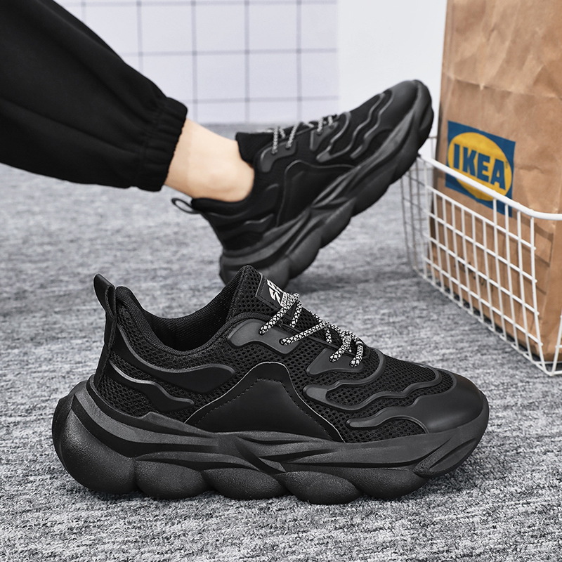 Summer men's shoes: Breathable mesh shoes, trendy and versatile thick-soled black sports shoes, casual running dad shoes Application Scenario