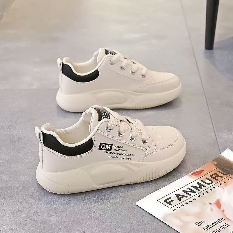 Women's sports casual shoes 2025 Spring New style Soft-soled bestseller bread thick-soled student breathable and lightweight white sneakers details Picture