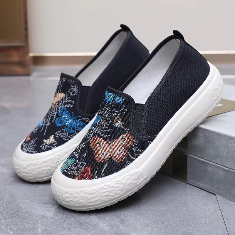 Women's cloth shoes 2025 Spring/Summer new Korean version fisherman shoes, casual and comfortable, single shoes breathable, wholesale one-step women's shoes full figure