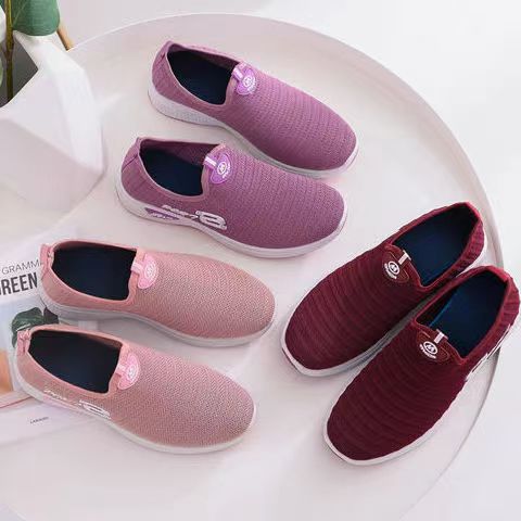 Spring New 2024 Women's traditional Beijing cloth shoes for casual and comfortable walking, one-step casual shoes for women, factory batch Specification drawing