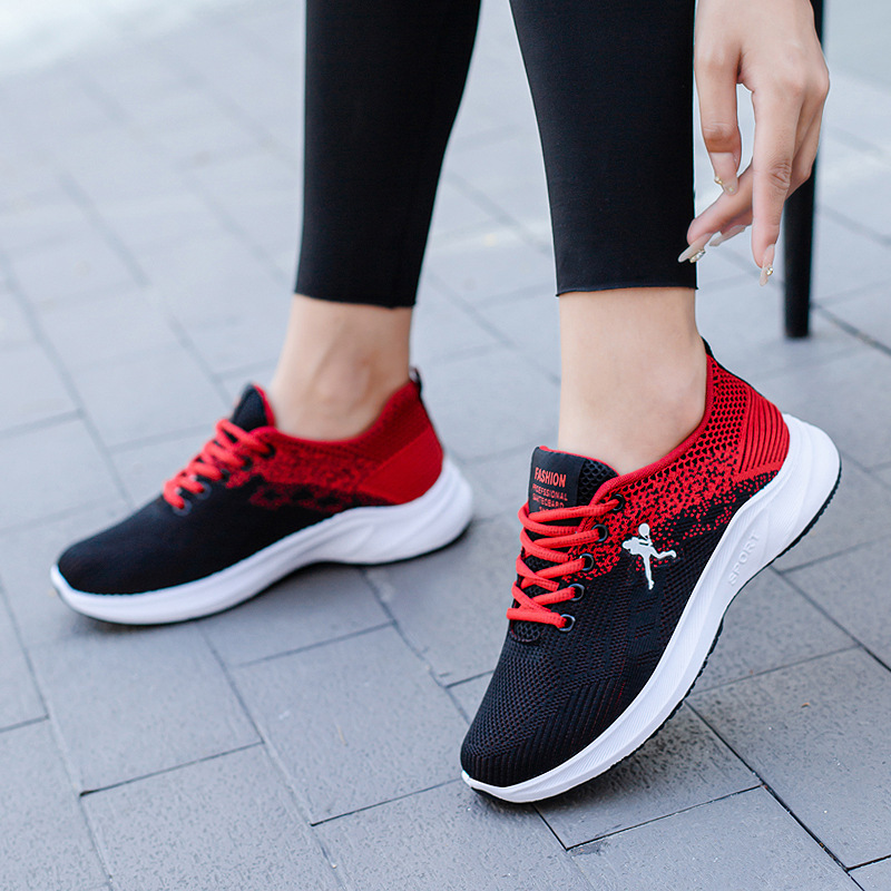 New women's shoes for the 2024 autumn and winter season, including soft-soled casual shoes and trendy, versatile sports shoes for women Application Scenario