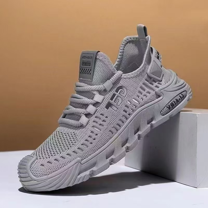 The new men's shoes for Spring and Summer 2025 are lightweight, versatile, breathable, casual flat shoes, sports shoes and lace-up mesh shoes Application Scenario