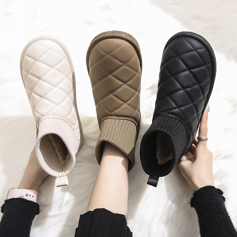 Wholesale of new 2024 women's snow boots, winter casual shoes, fleece cotton boots and lazy bean shoes full figure