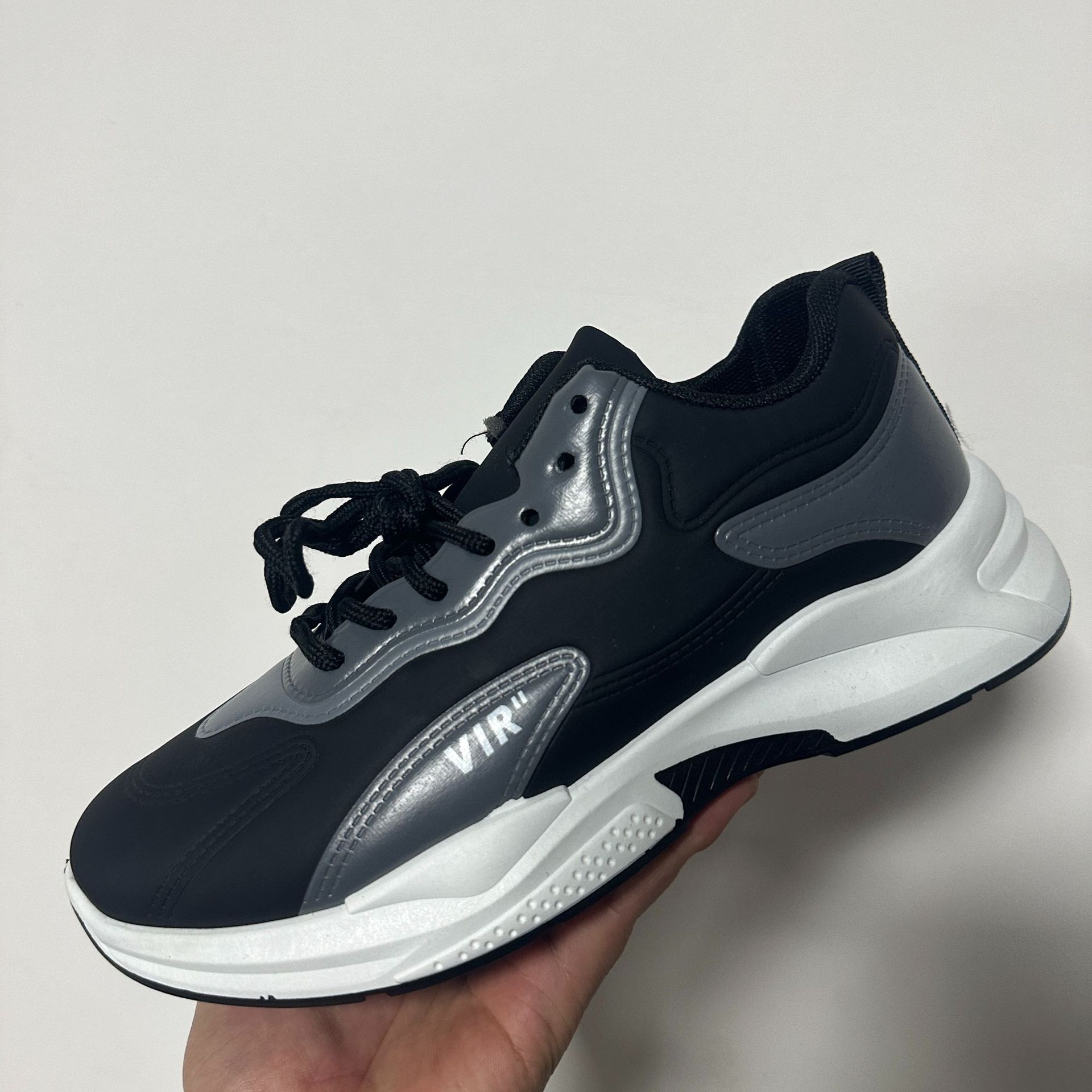 One-piece consignment for the new summer style of flying fabric trendy shoes, sports and casual running shoes, low-top versatile, lightweight and breathable men's shoes details Picture
