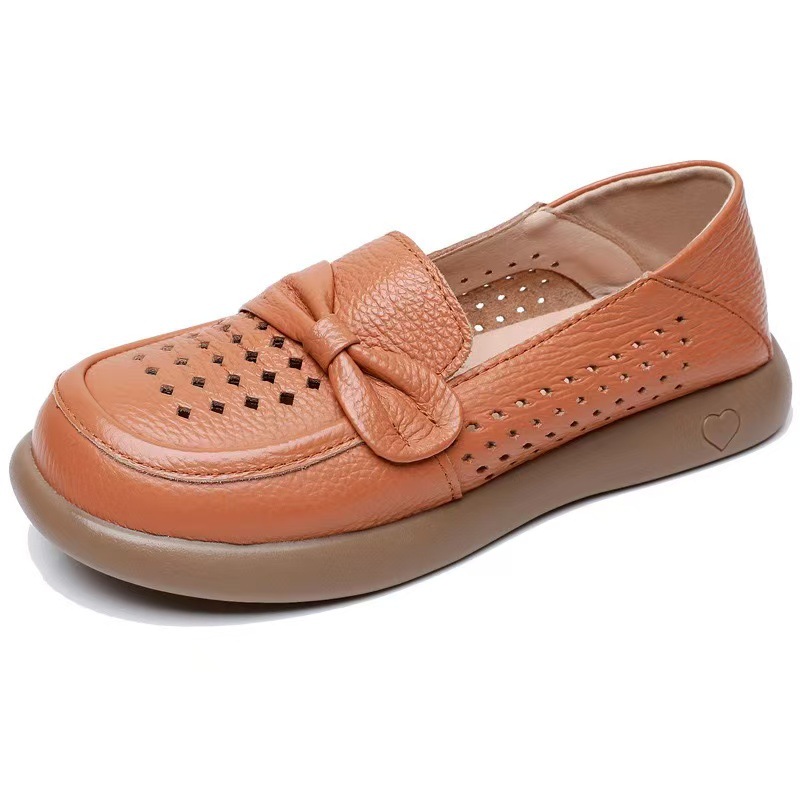 Breathable hollowed-out shoes for foreign trade, round-toed mid-mouth solid color mom shoes, low-heeled loafers, women's comfortable shoes, women's shoes details Picture