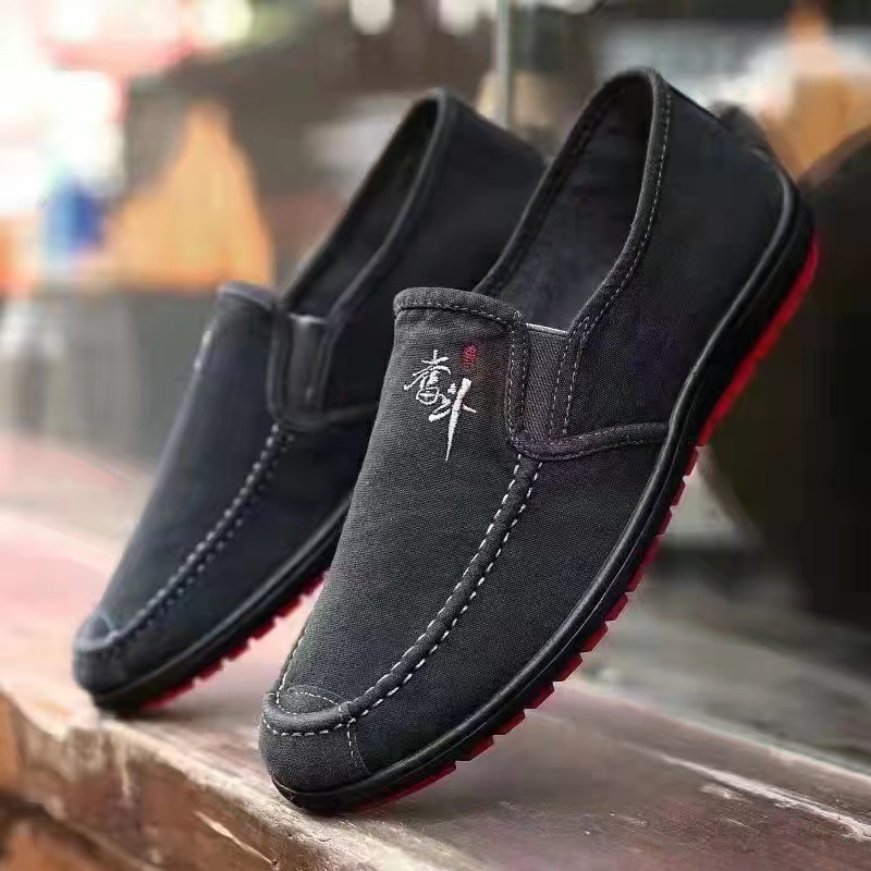 Old Beijing men's shoes, cloth shoes, men's anti-slip and wear-resistant bean shoes, one-foot lazy shoes, casual shoes, canvas work shoes Application Scenario