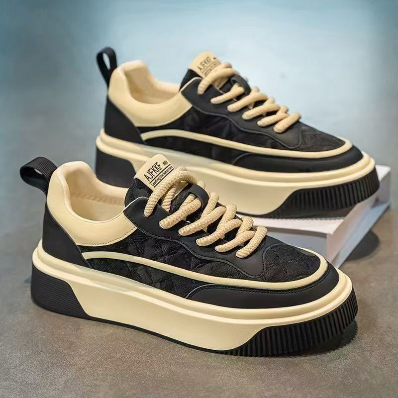 Spring 2025 new soft-soled men's shoes, the same style as the popular ones, are casual, sporty, fashionable and versatile, light luxury low-top sneakers for men details Picture