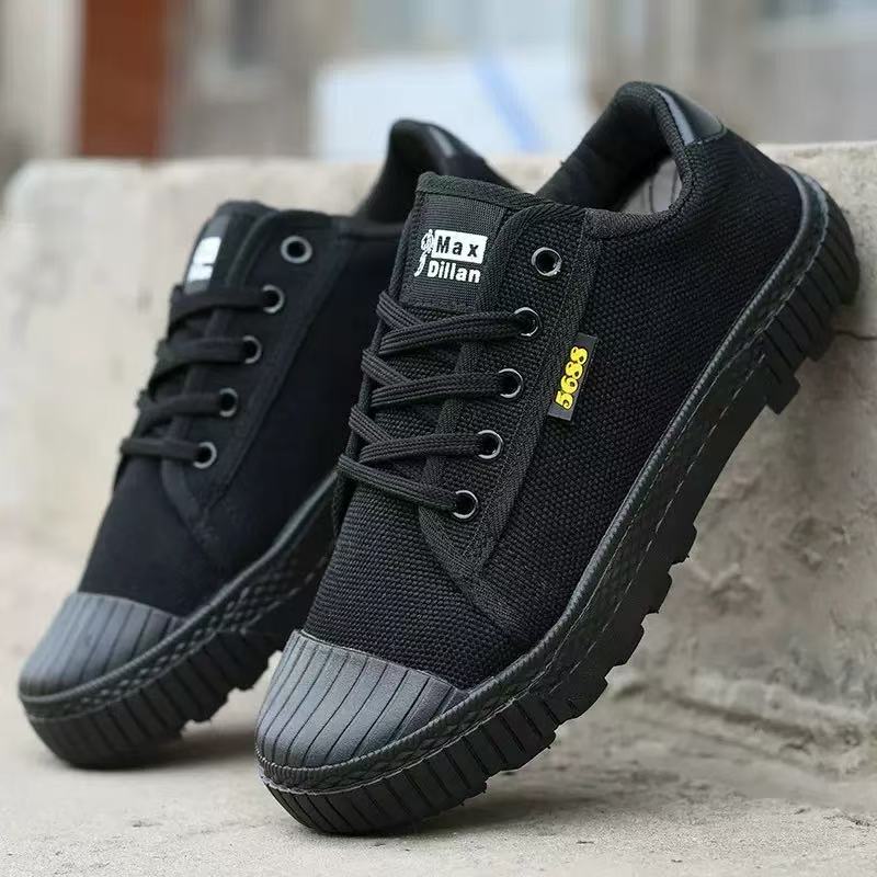 New summer 5688 training shoes for men, low-top liberation shoes, casual and lightweight, men's labor protection shoes for migrant workers working on construction sites Application Scenario