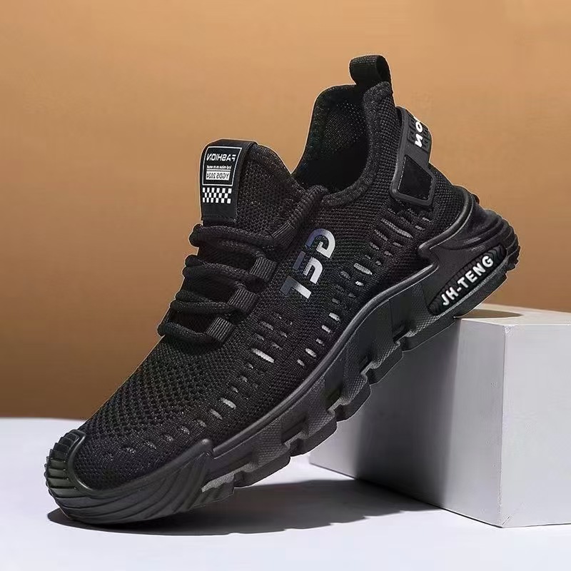 The new men's shoes for Spring and Summer 2025 are lightweight, versatile, breathable, casual flat shoes, sports shoes and lace-up mesh shoes details Picture