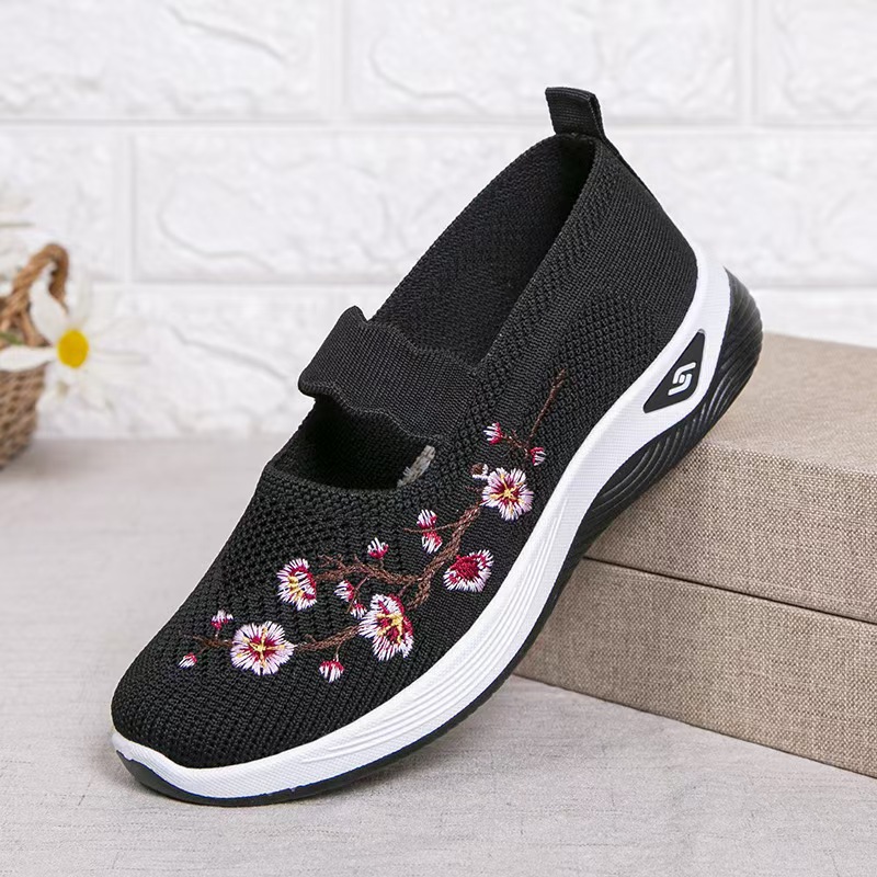Old Beijing cloth shoes, women's walking shoes, mom shoes, thin mesh surface casual shoes for middle-aged and elderly people, thick soles for middle-aged people Specification drawing