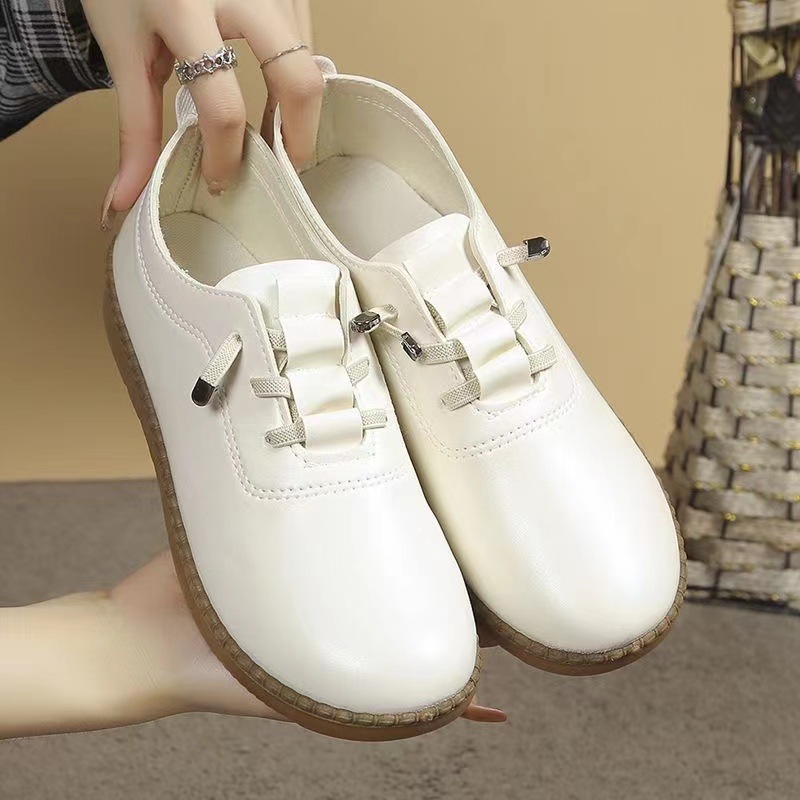 Women's 2025 new style fashionable soft leather, soft sole, flat shoes, single shoes, casual small leather shoes, mom shoes factory wholesale full figure