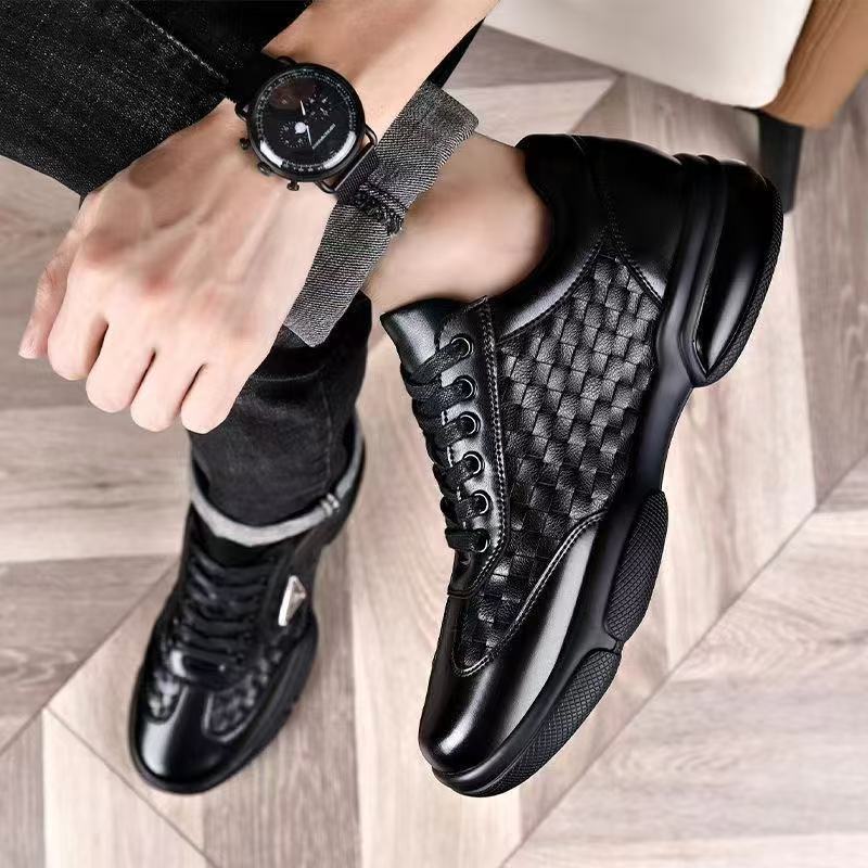 New breathable leather men's shoes, trendy and versatile casual shoes, low-top lace-up work shoes, men's leather shoes details Picture