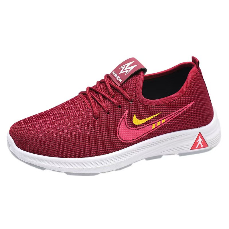 New style running shoes with mesh breathable sports shoes, wholesale of old Beijing cloth shoes, casual walking shoes for middle-aged and elderly people Item Picture