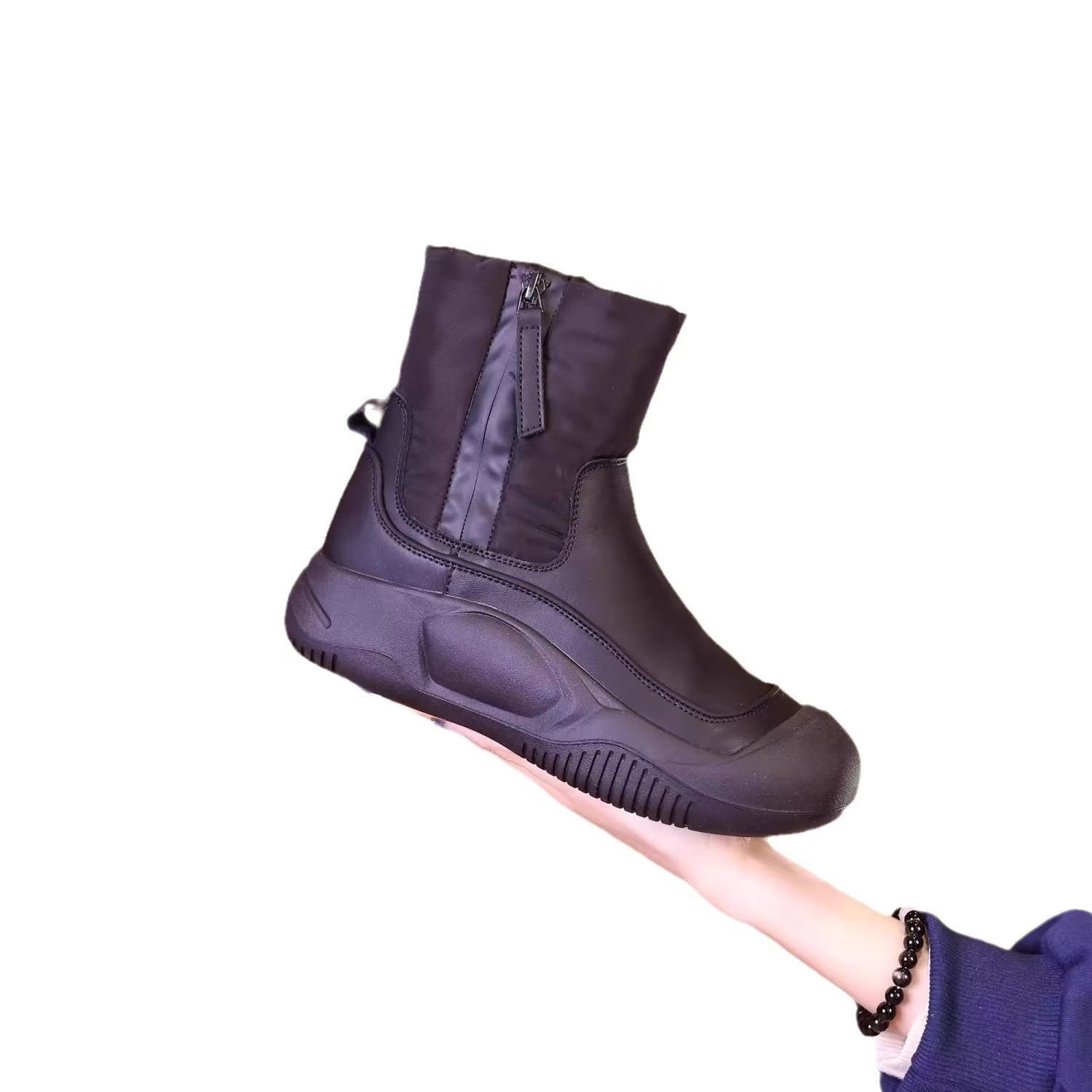 Best-selling snow boots for women 2024 new winter Martin boots, thickened cotton shoes for women, fleece warm and anti-slip ankle boots for women Item Picture