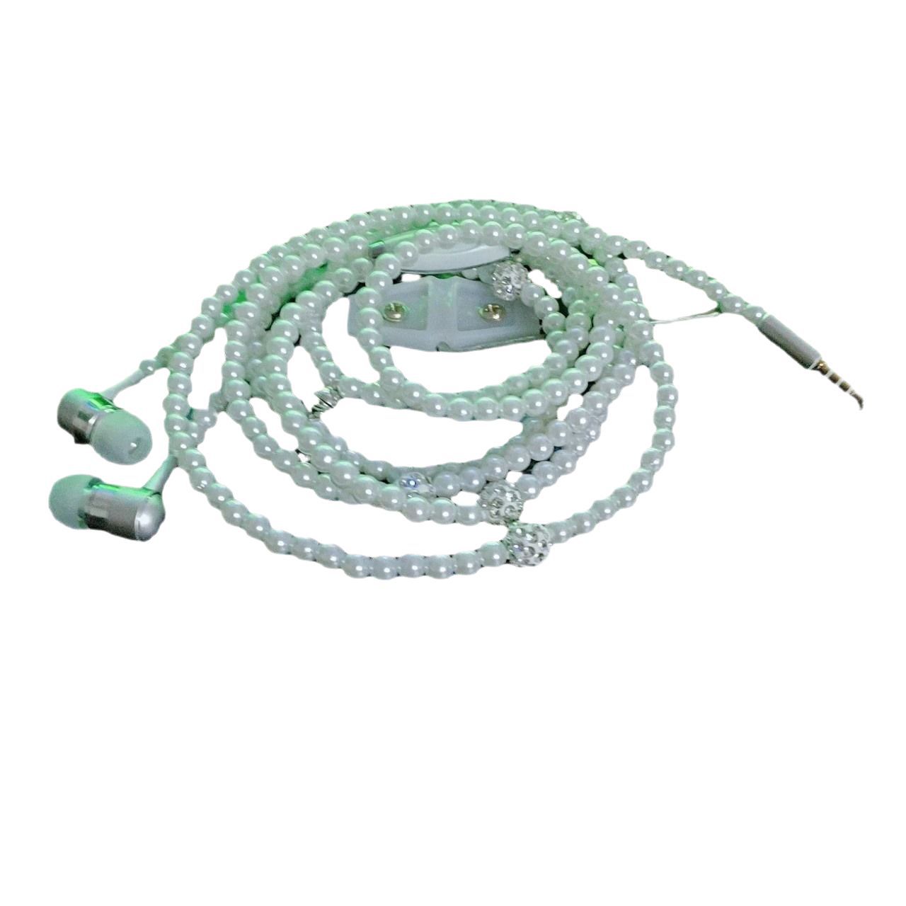 The in-ear pearl headphones are suitable for Apple and Android Type-C with wired control, live streaming and microphone connection, and are fashionable and trendy Item Picture
