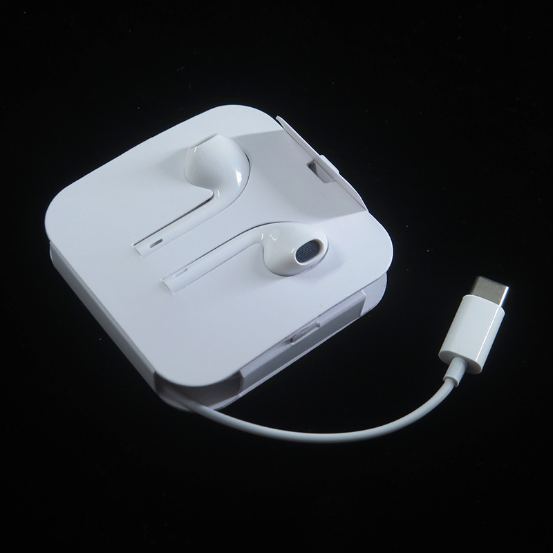 Compatible with Apple iPhone15 headphone cable, 15th generation USB-C Earpods original headphones MTJY3FE Application Scenario