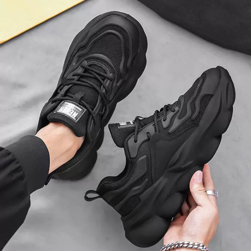 New breathable mesh coconut shoes for men in summer, trendy and versatile thick-soled sports shoes, casual running shoes for men full figure