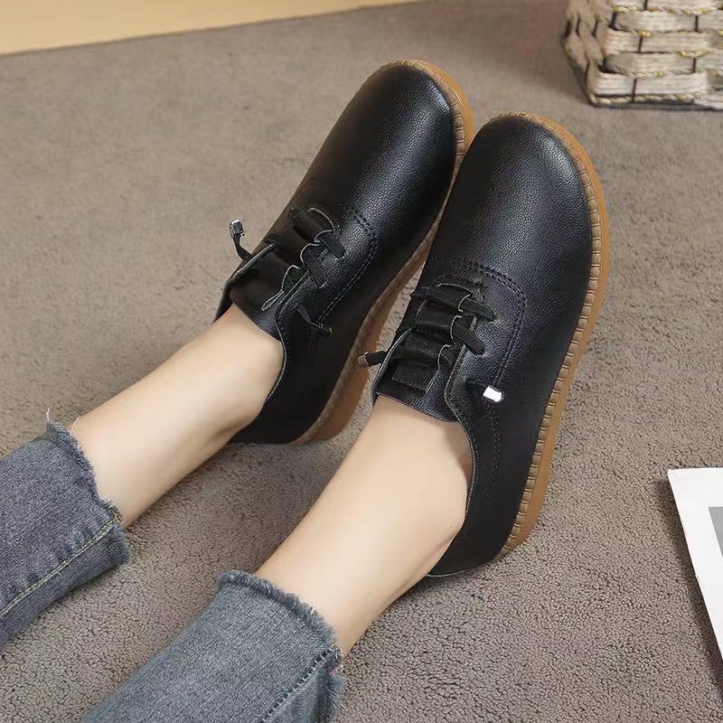 Women's 2025 new style fashionable soft leather, soft sole, flat shoes, single shoes, casual small leather shoes, mom shoes factory wholesale Application Scenario