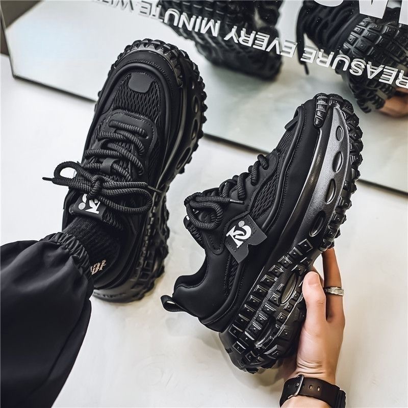 New breathable mesh sports shoes for men in summer are trendy and versatile. Thick-soled height-increasing casual dad shoes for men details Picture