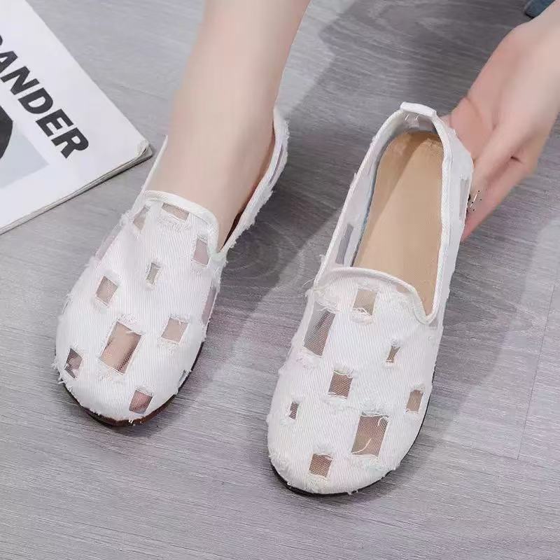 Spring/Summer 2025 breathable soft-soled casual women's shoes, one-step women's shoes, versatile net shoes, fashionable shoes for lazy women full figure