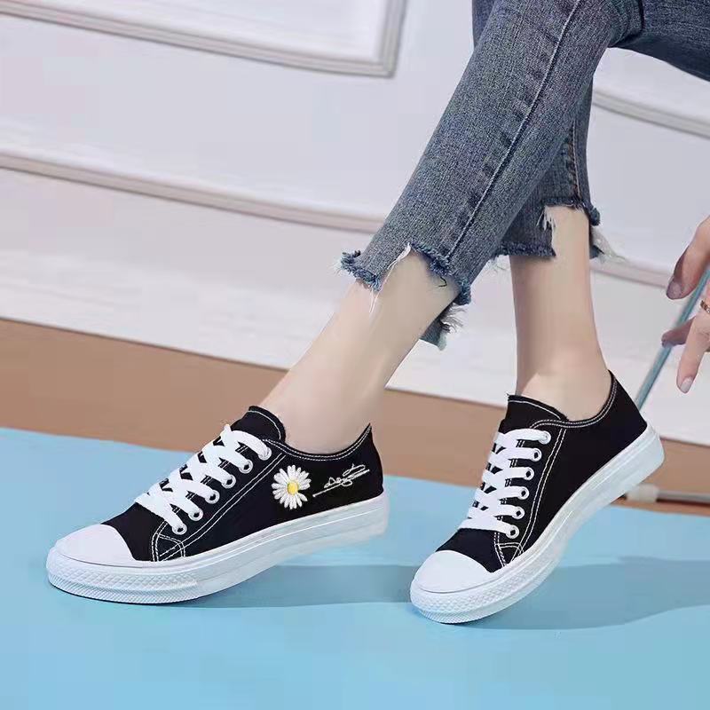 Canvas shoes for female students, Korean-style casual flat shoes, Daisy lace-up thick-soled shoes, one-piece consignment, casual shoes details Picture