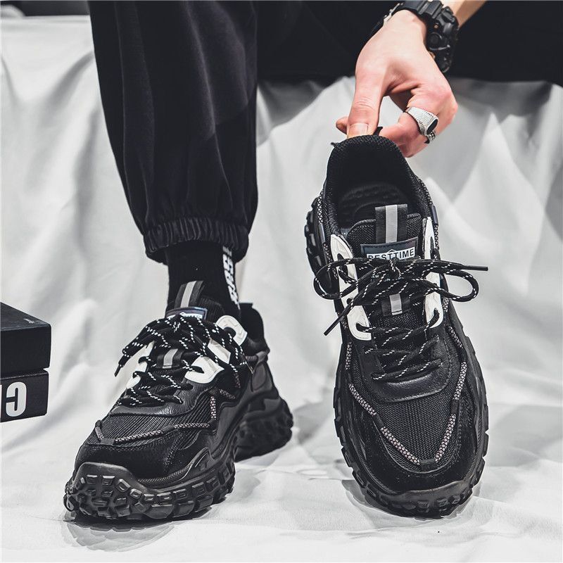 Spring new breathable mesh sports shoes for men, trendy and versatile thick-soled anti-slip dad shoes Application Scenario