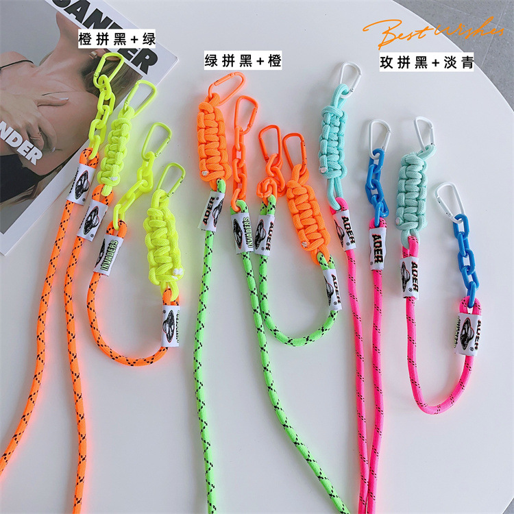 Suitable for all kinds of accessories, such as hemp ropes, pendants, ornaments, colorful buckles, hooks, backpacks, phone cases, decorations, and long and short lanyards full figure