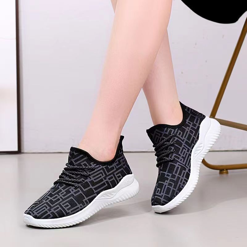 2023 New trendy shoes for women, versatile student sports shoes, lightweight and comfortable shoes, super breathable flying mesh surface shoes details Picture