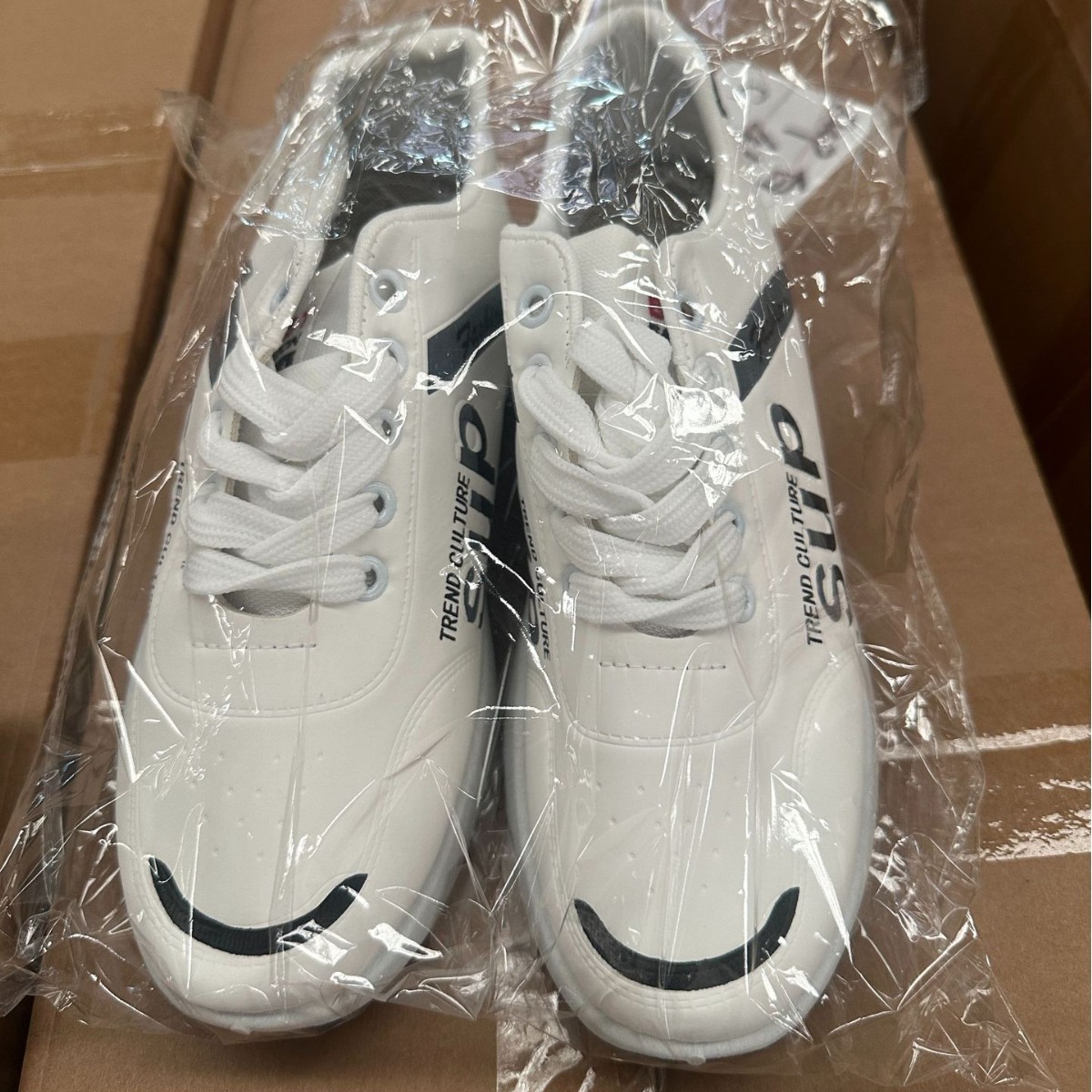 Factory direct supply men's shoes, spring and autumn new waterproof sports shoes, casual shoes, men's trendy shoes, cross-border travel durable Specification drawing