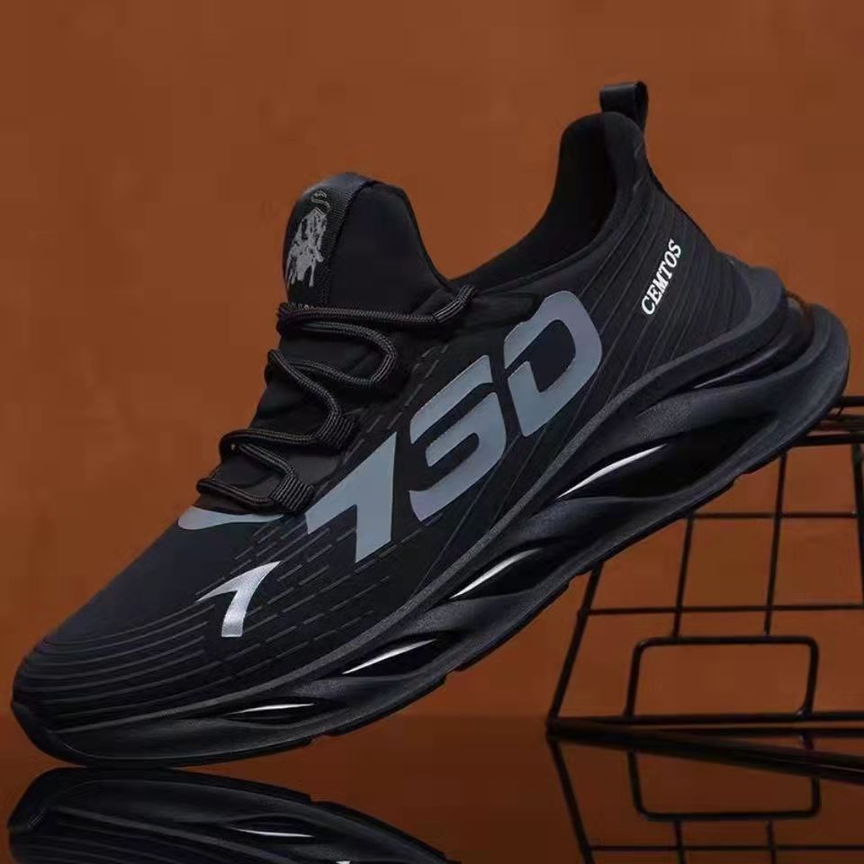 Factory wholesale men's shoes 2025 new style popular men's flying woven sports shoes, soft-soled comfortable running shoes, popular men's shoes Application Scenario