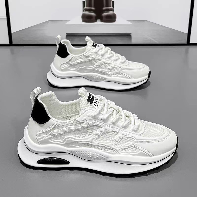 Trendy men's shoes 2025 summer Breathable white sneakers for running, youth and students, casual sports shoes for export wholesale full figure