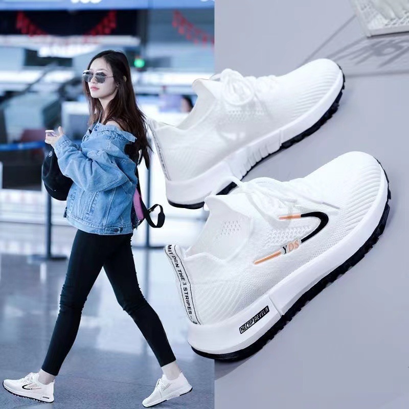 Women's shoes 2023 new style white sneakers, student flying mesh shoes, women's breathable sports shoes, trendy casual shoes, women's shoes consignment full figure