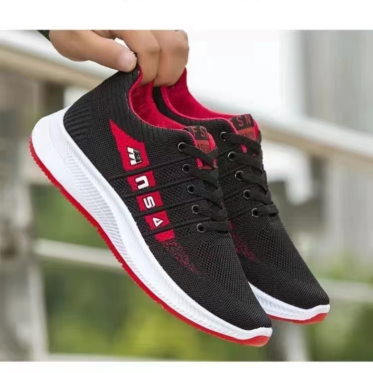 One-stop delivery of 2025 new men's shoes, breathable, casual, black men's shoes, soft-soled sports shoes, all-season shoes wholesale for men Application Scenario