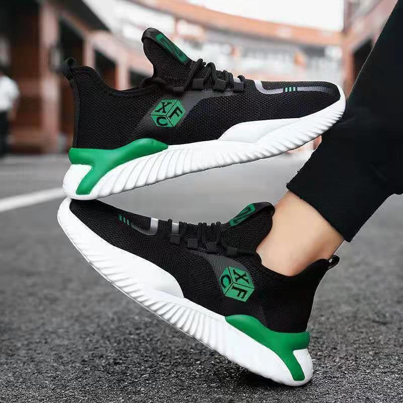 Running shoes, men's shoes, travel trendy shoes, men's 2022 summer new style casual sports shoes, trendy one-piece consignment supply full figure