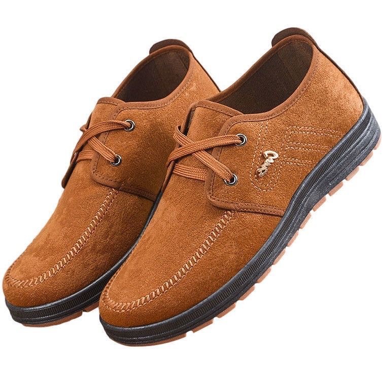 Old Beijing cloth shoes, casual canvas shoes for middle-aged and elderly men, comfortable to wear with one foot, versatile work safety shoes Application Scenario