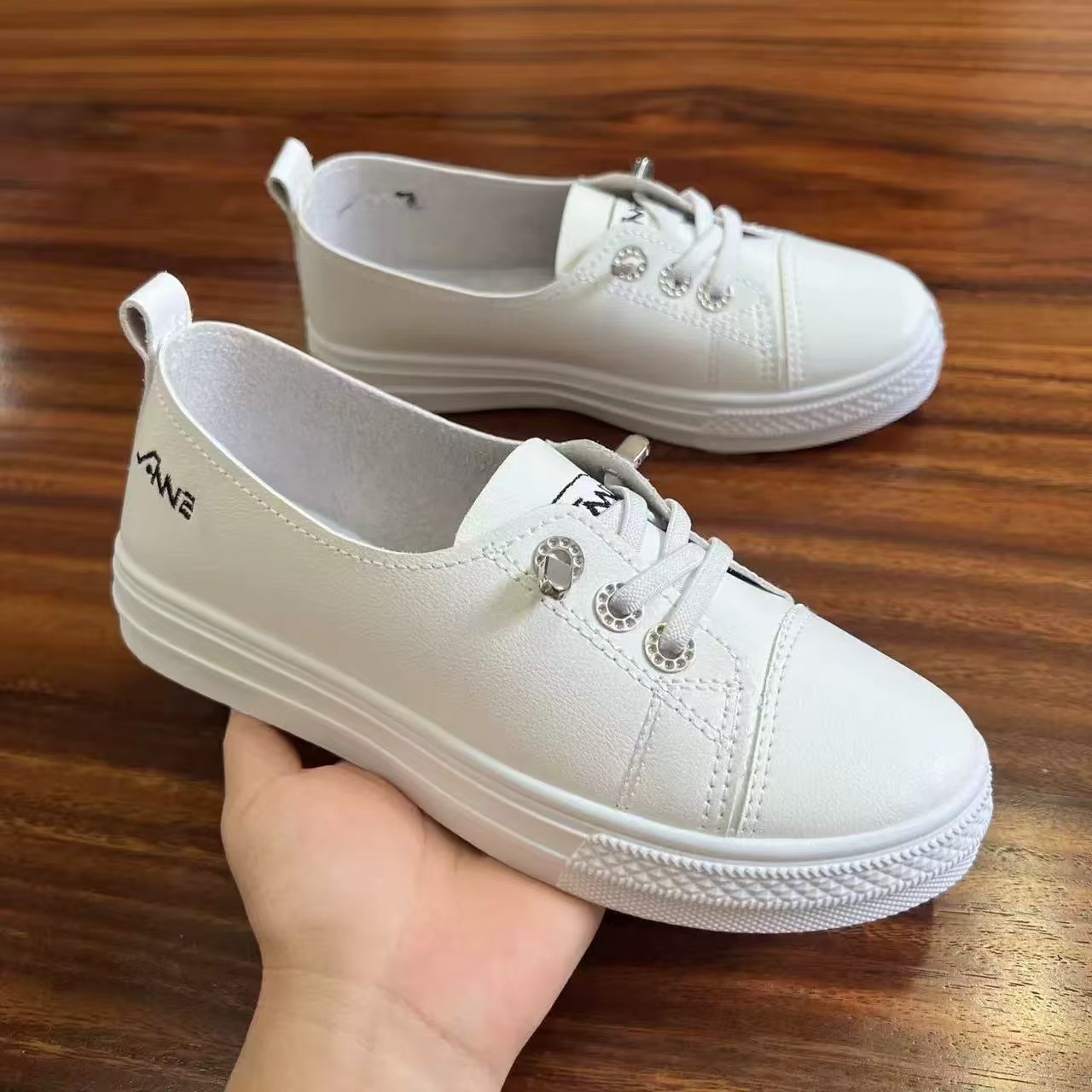 New summer women's shoes: white sneakers for women to wear, breathable, soft-soled and soft-top single shoes for women. Spring and autumn women's shoes for foreign trade Specification drawing