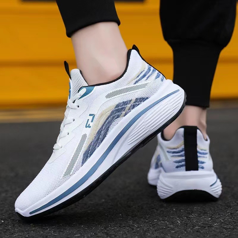 Wholesale of the 2023 new style of breathable sports shoes made of woven fabric, popular men's casual shoes, and lightweight running shoes with mesh full figure