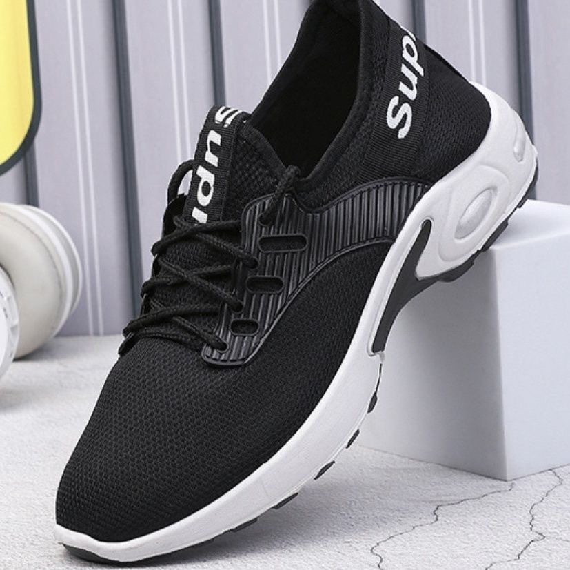 2022 Men's shoes Spring and Autumn Casual Shoes Men's trendy and versatile sports shoes Men's shoes Flying Woven breathable mesh fabric shoes full figure