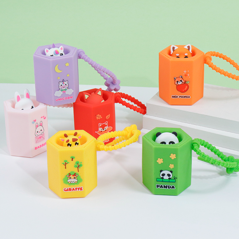 Creative silicone stress-relieving keychain, cartoon cute doll, unicorn bag, keychain pendant